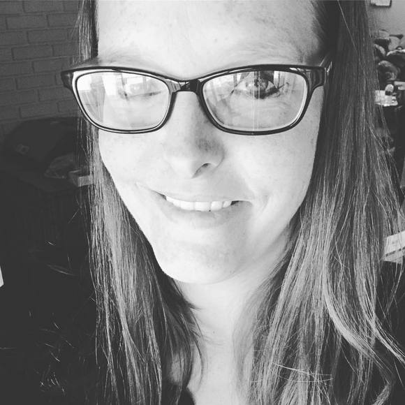 Meet your Posher, Jenny - Picture 1 of 1